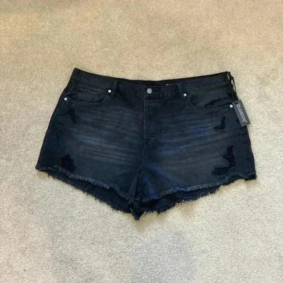 New with tags BlankNYC black ripped jean shorts in size 22W - Picture 1 of 5